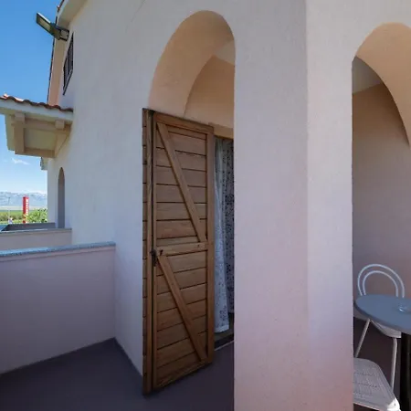 In With Sea View, Balcony, Air Conditioning, Wifi 3598-2 דירה פריבלאקה